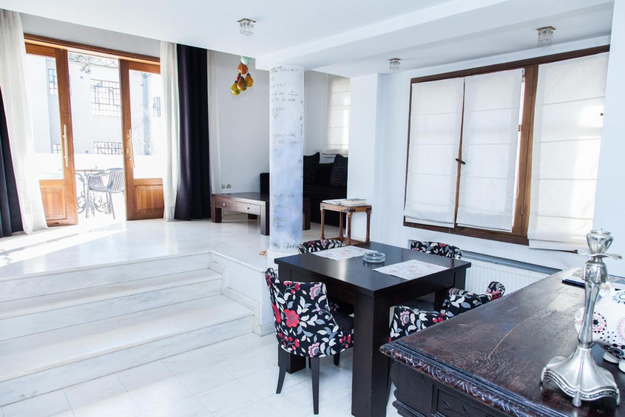 Unique Apt W/ Veranda Walking Distance To Sites Lägenhet Aten Exteriör bild